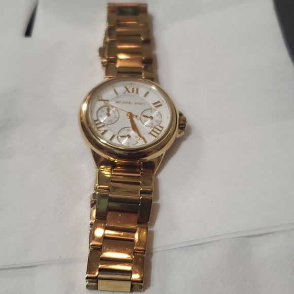 Micheal kors watch used - Picture 2 of 3